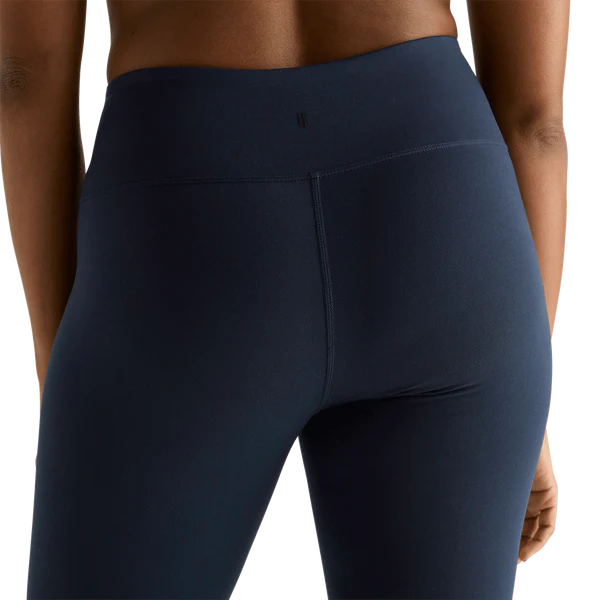 Weibliche High-Rise Matte Tight 25"